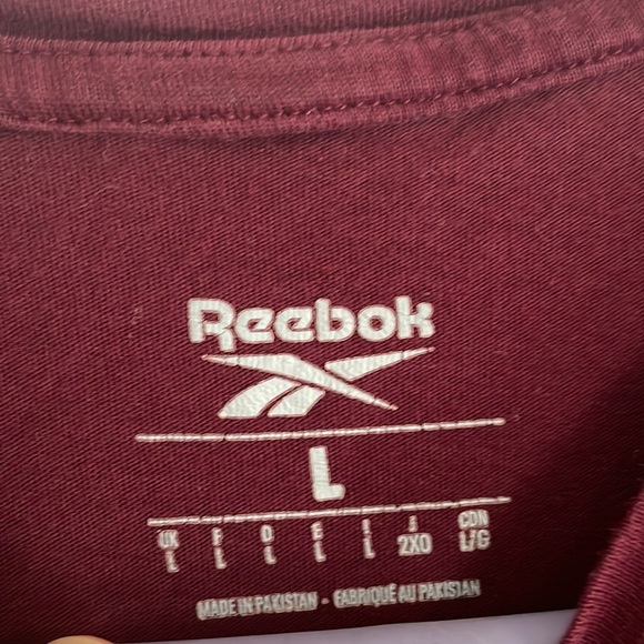 Reebok Tshirt - Picture 3 of 3